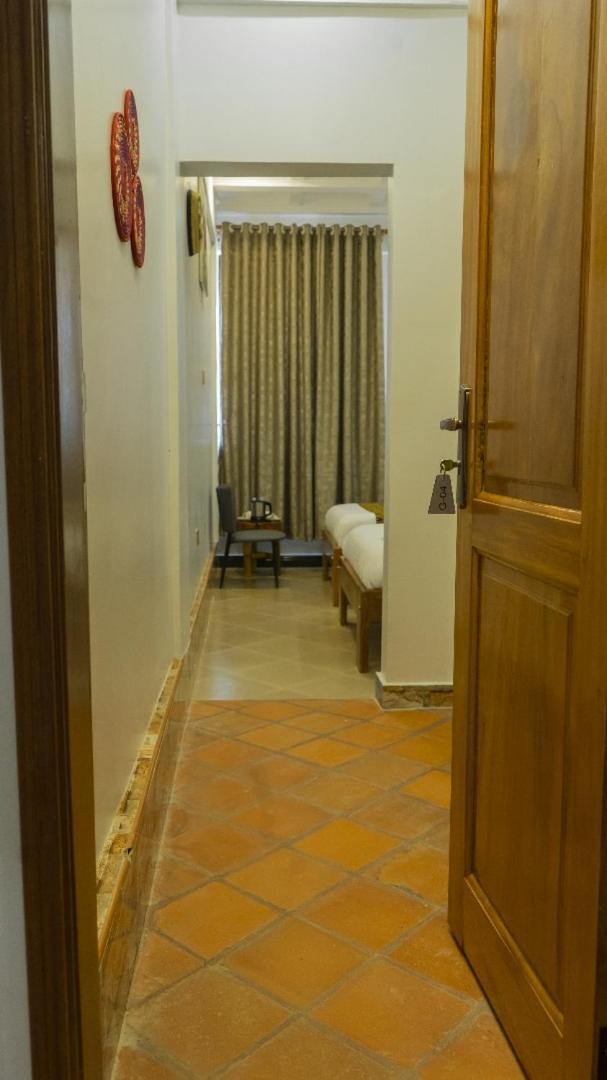Ambrosia Heights Entebbe Hotel Exterior photo